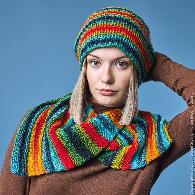 Schalkragen und Mütze "Year Socks Express" 109330.20-21