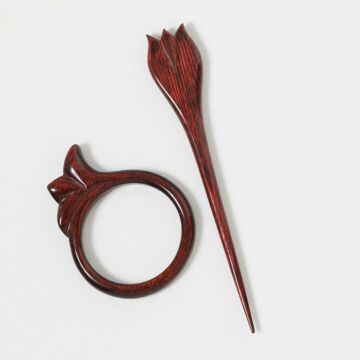 Decorative pin "Tulip